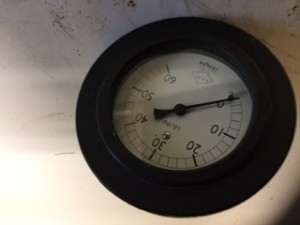 Oil pressure gauge 0-60lb new unused 3.5inch dia would suit Ulster rep or special £95 postage uk £5